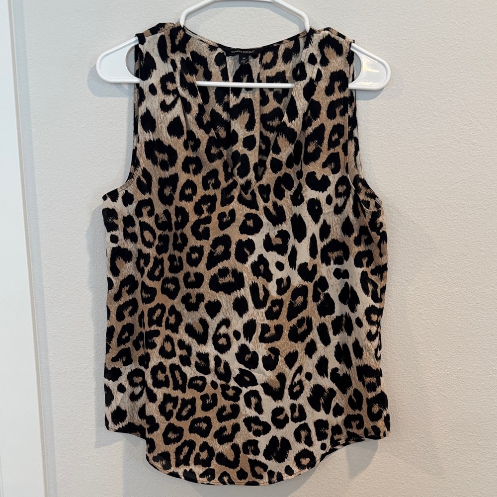 Banana Republic Animal Print Sleeveless Blouse